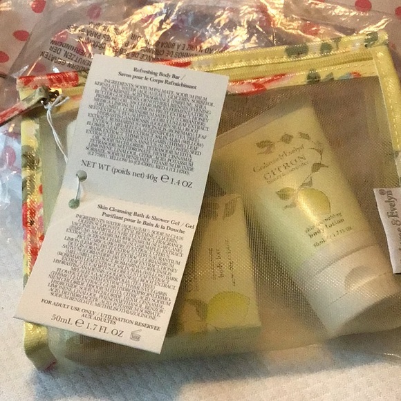 Bundle of Travel Toiletry Bag w Beautiful Bag of Bath Products NWT! Barbiecore🥰 - Picture 11 of 12